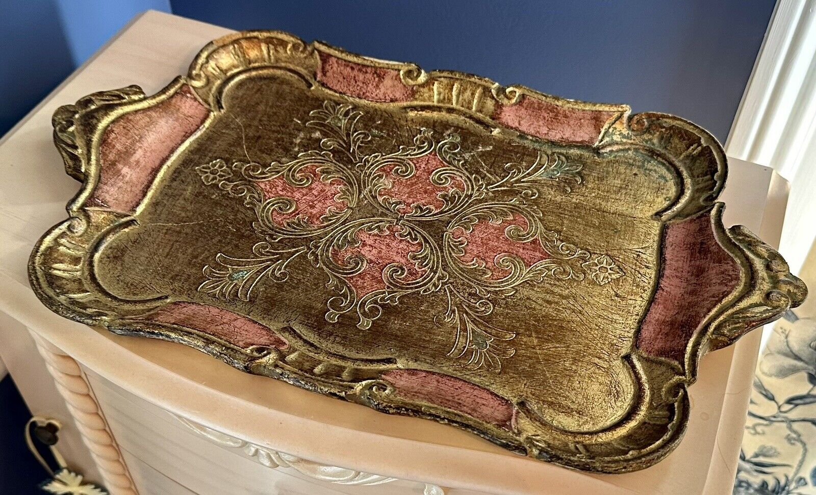 Vintage Italian Florentine Carved Gilt Wood Tray Mauve Pink Made In Italy