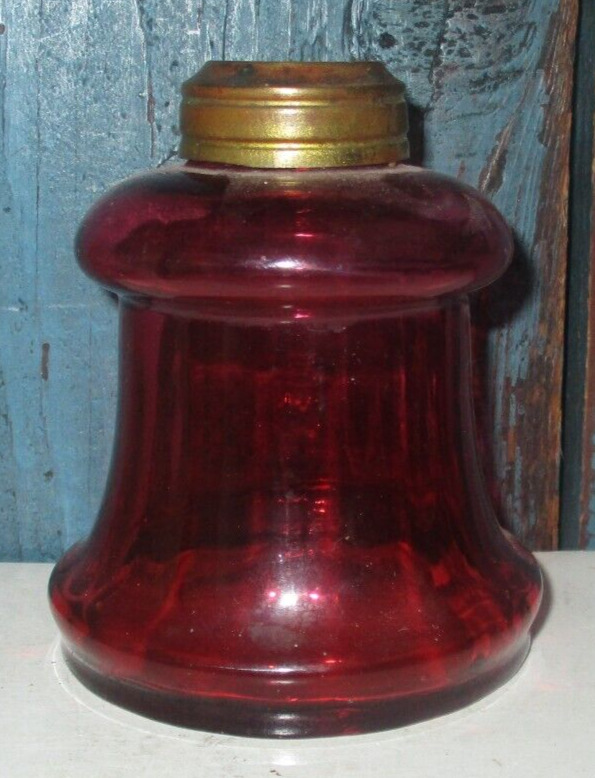 ANTIQUE VICTORIAN CRANBERRY COLOR MINIATURE OIL LAMP WITH BRASS RING