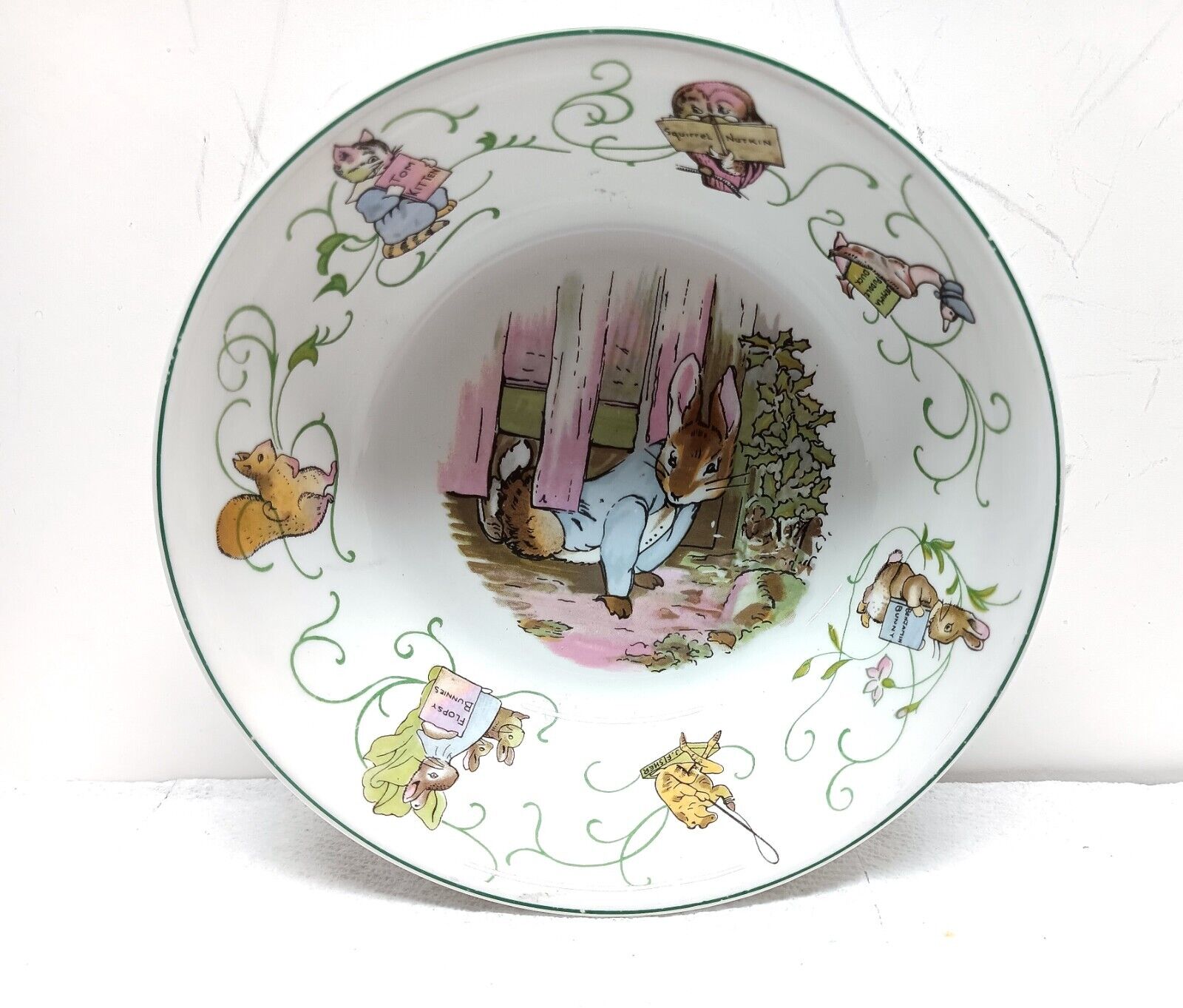 Vintage Wedgwood Peter Rabbit Bowl. Etruria Barlaston Frederick Warne N 526