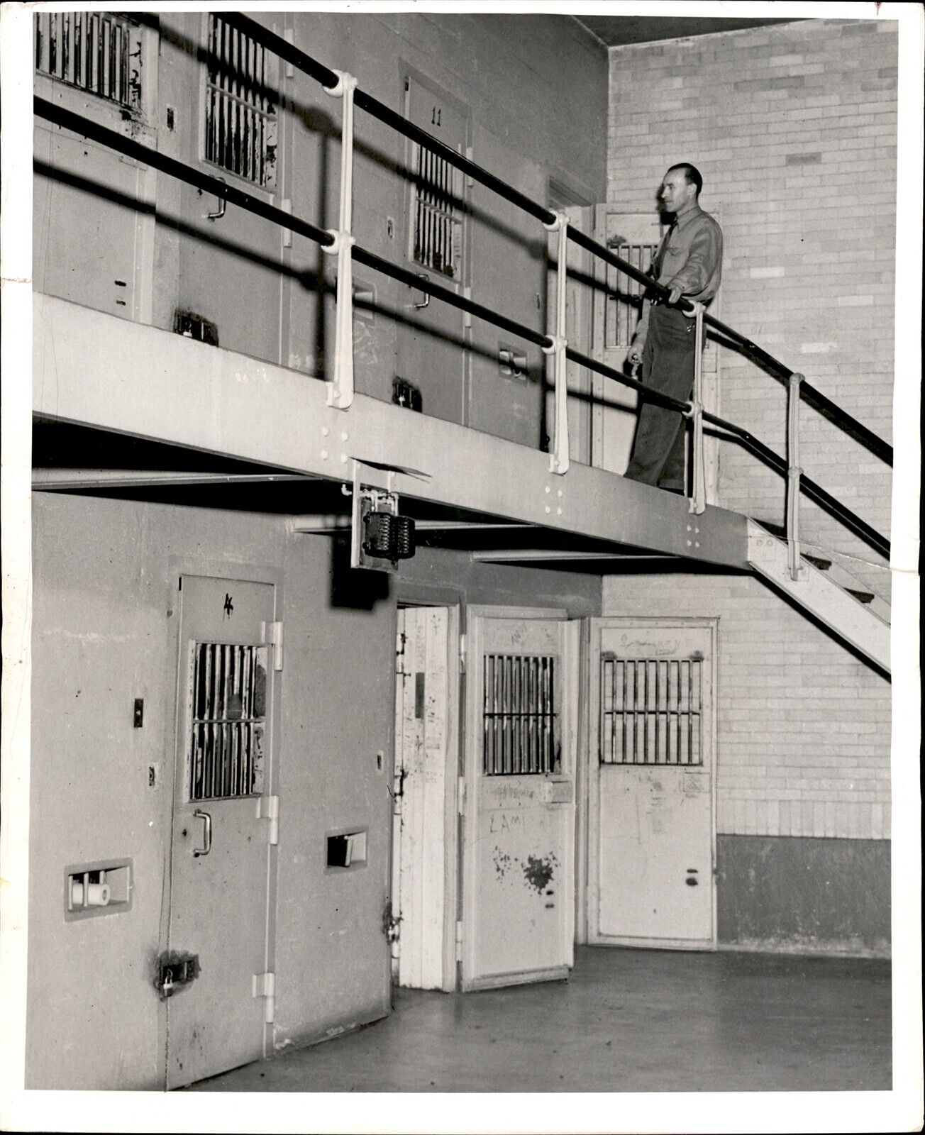 LD315 1953 Orig Photo WASHINGTON REFORMATORY PRISON SOLITARY ISOLATION CHAMBER