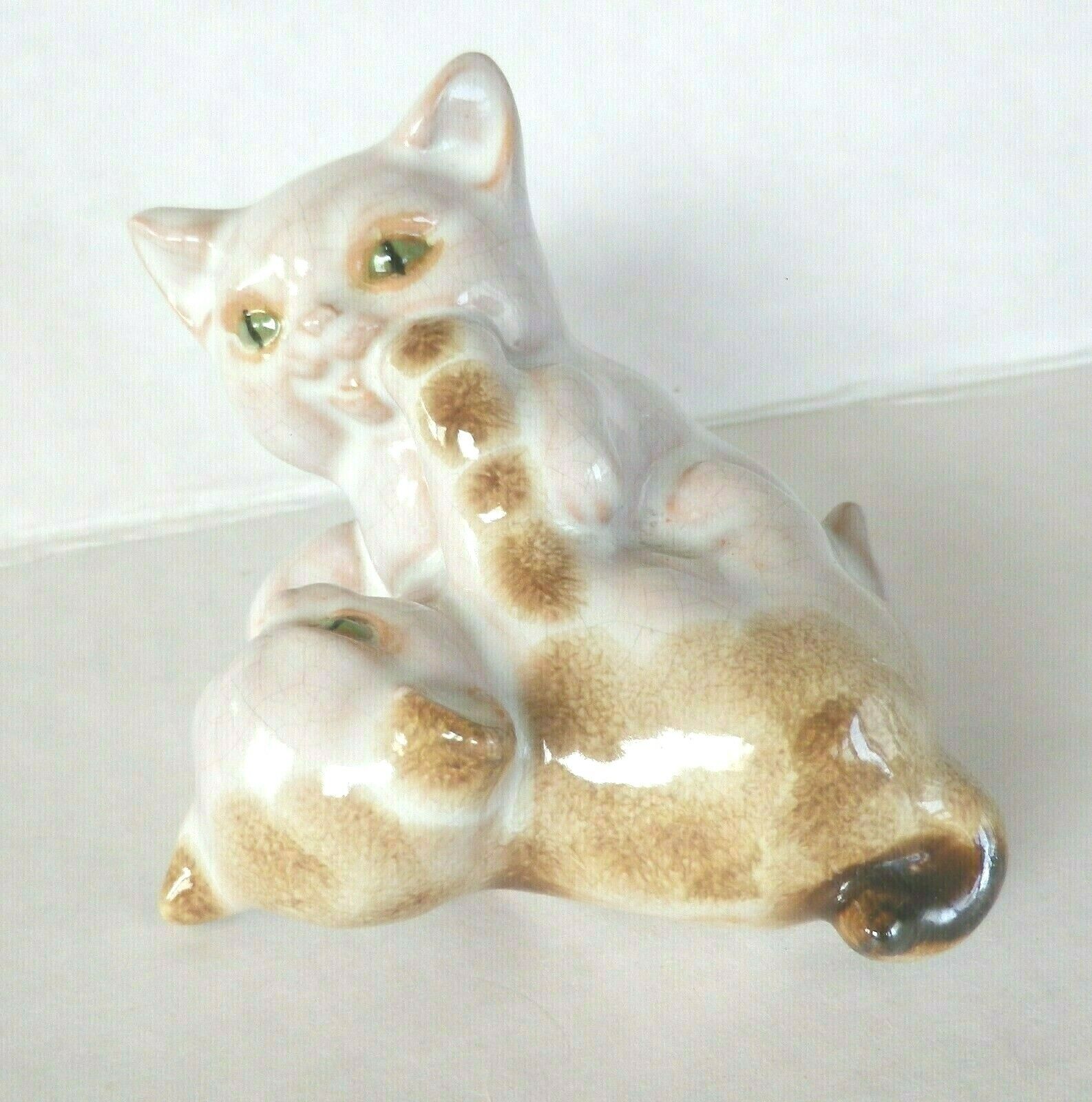 Ceramic Kitty Cats Figurine  Felines at Play  Vintage  Numbered 276
