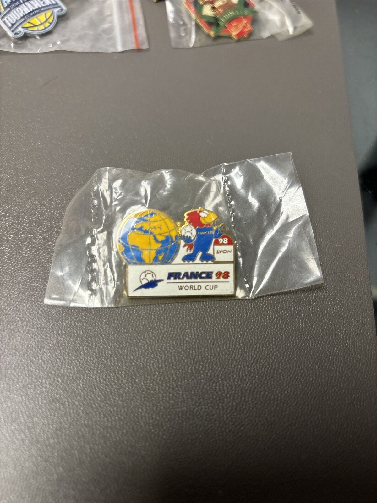 FIFA World Cup 98 France Pin Brand New