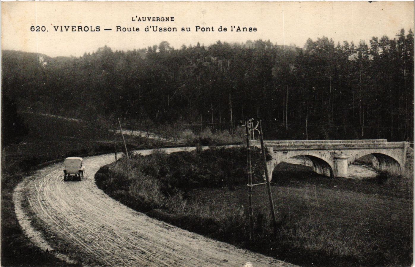 CPA VIVEROLS Route d\'Usson au Pont de l\'Anse (405831)