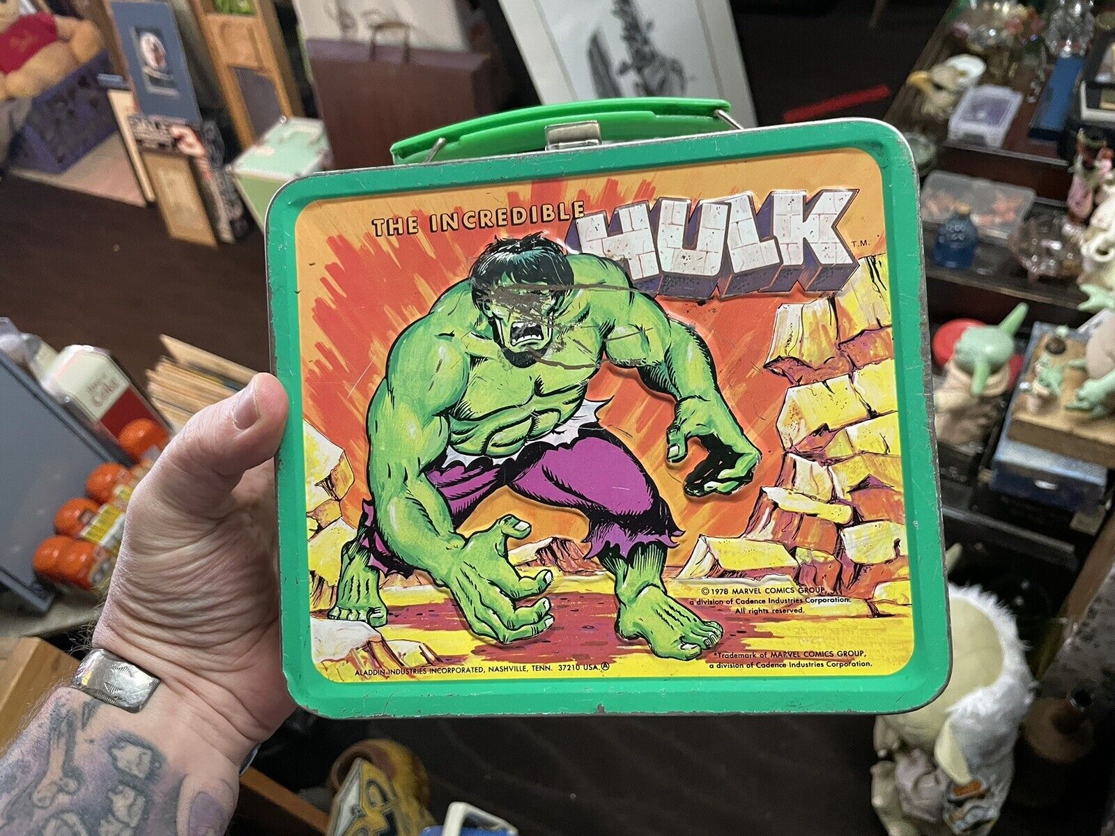 Marvel Comics, vintage incredible hulk 1970s lunch box trash bin MCU Aladdin