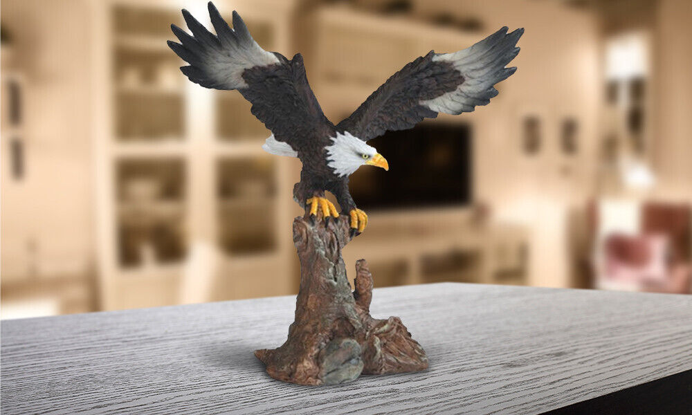 Eagle Landing on the Rock Statue 7\