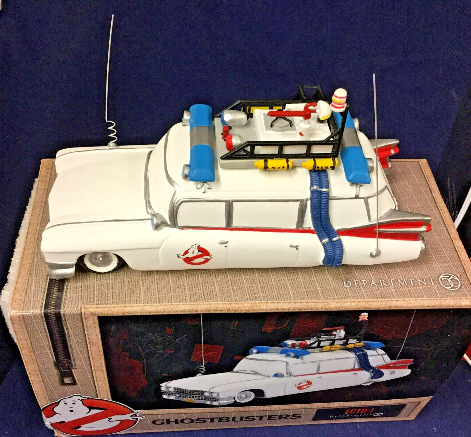 2021 NEW Dept. 56 Ghostbusters ECTO-1 Porcelain & Resin Vehicle 6\