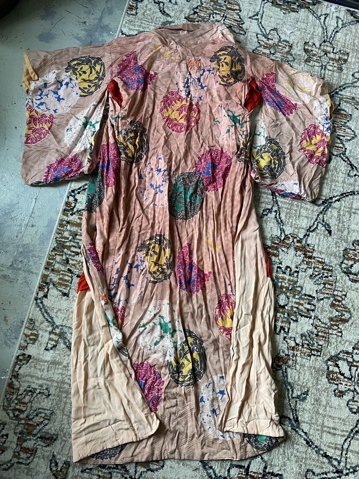Japanese Uchikake 100% Silk Wedding Kimono Robe Embroidered Flowers