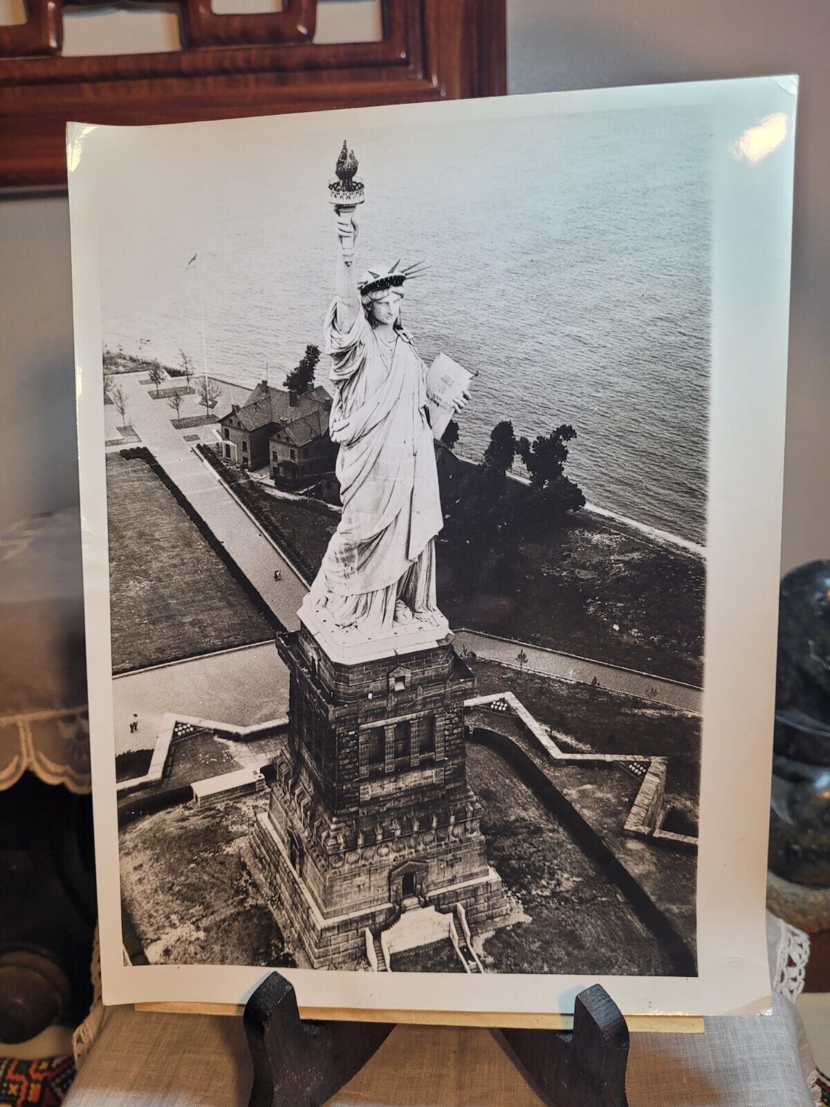 1953 Press Photo Air View Of The Statue Of Liberty By Wild World Photos