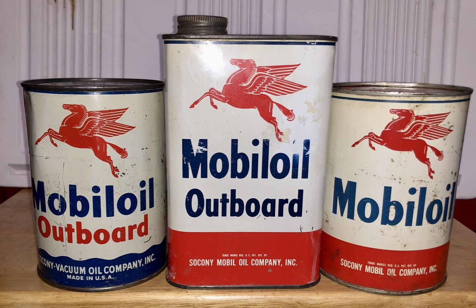 Vintage Socony Mobiloil Outboard Motor Oil Cans 1 US Quart  Pegasus Nice 3 Cans