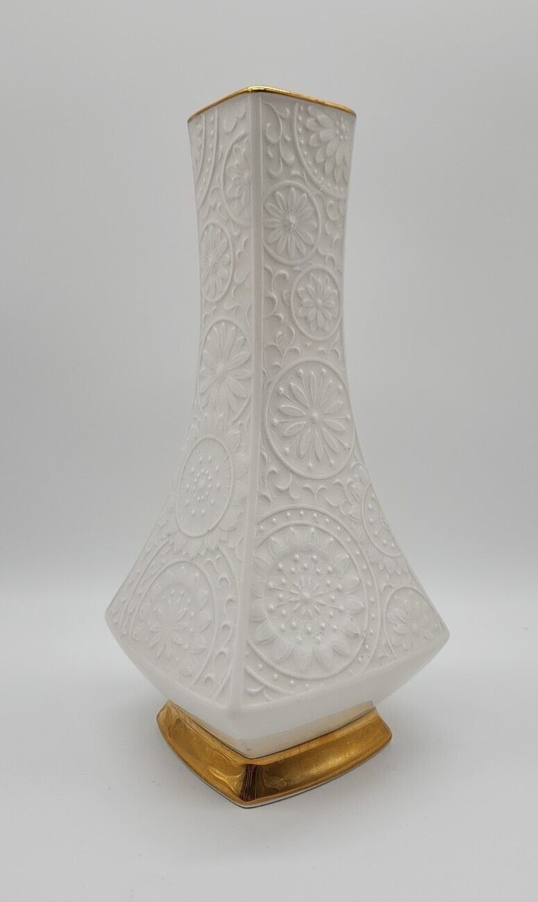 Noritake Ivory China Vase Japan Beautiful Gold Trimmed Vintage And Rare Floral