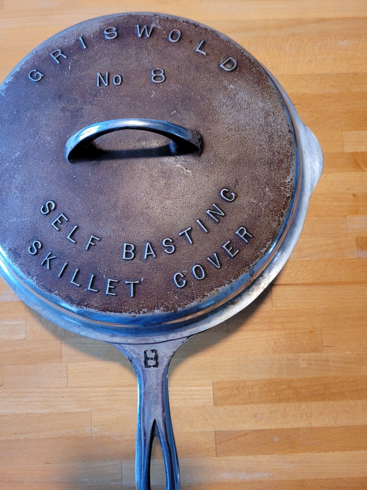 Griswold No. 8 Chicken Pan With Self Basting Lid