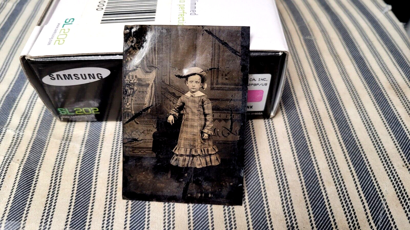 Vintage Tintype Tin Type Photograph Picture of a Little Girl 3 1/2 x 2\'\'