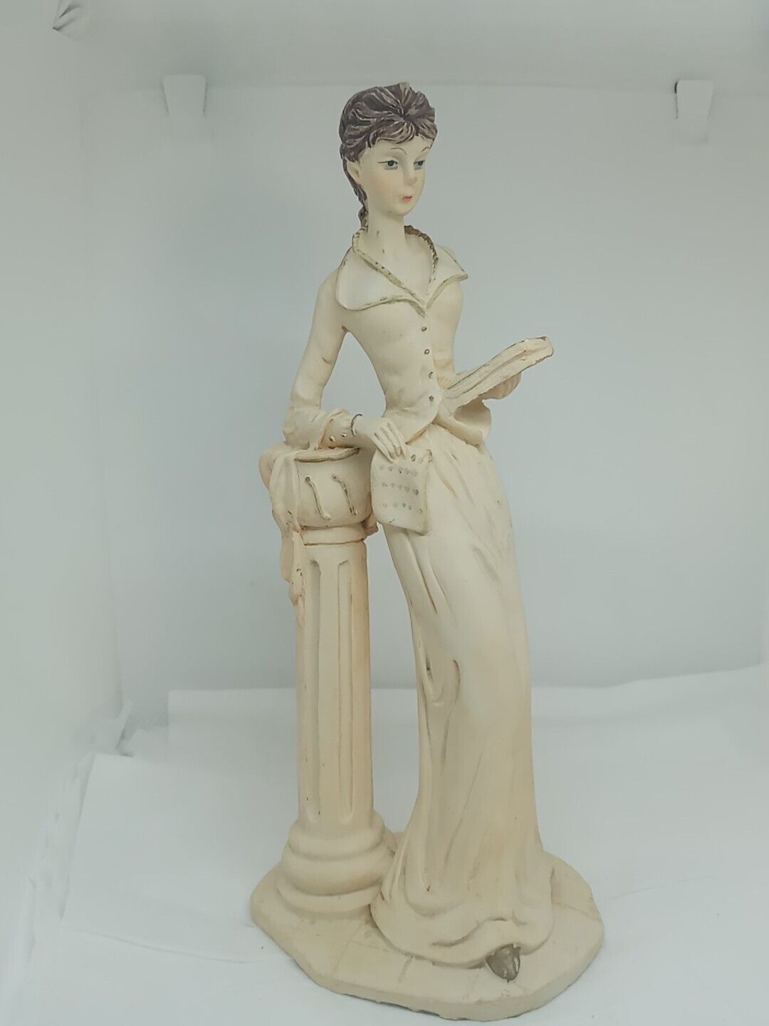 Vtg. Marlo Collection Artmark Resin Victorian Lady Fig. 