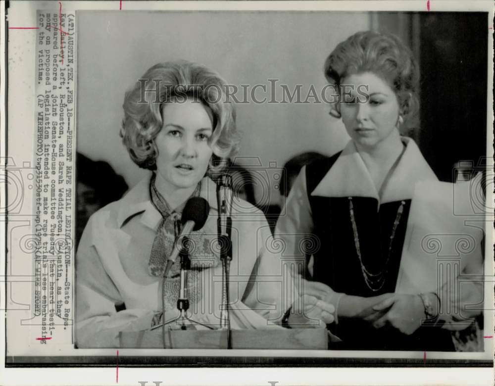 1975 Press Photo State Representatives Kay Bailey & Sarah Weddington, Texas