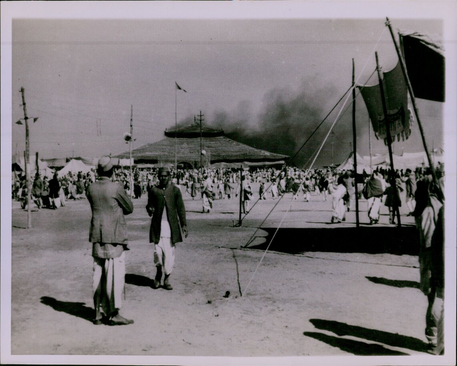 LD210 1944 Original Photo SACRIFICE FLAMES SMOKE OVER GROUNDS New Delhi India