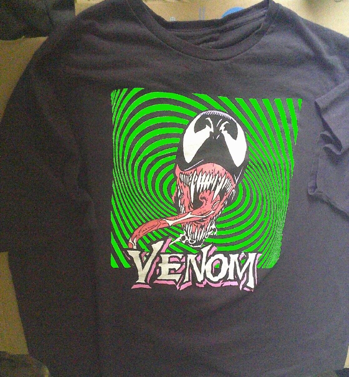 Marvel Comics VENOM Face in Green Hypnotic Design Black Tee T Shirt size 3XL