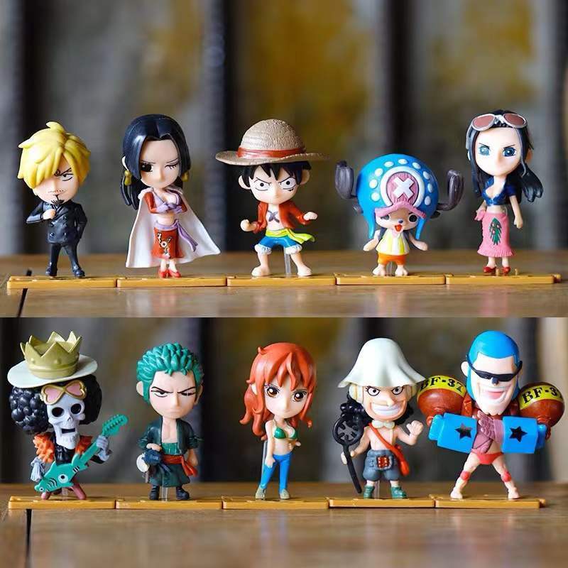 10Pcs/Set One Piece Luffy Zoro Sanji Nami Usopp Chopper Japanese Anime Figures  