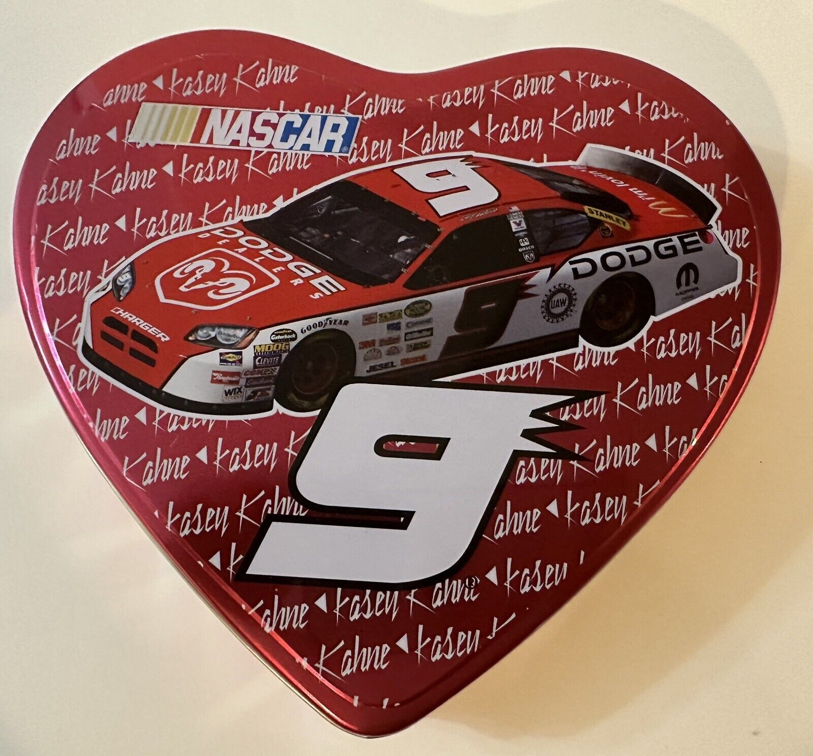NASCAR Kasey Kahne Double Crisp Heart Shaped Tin #9