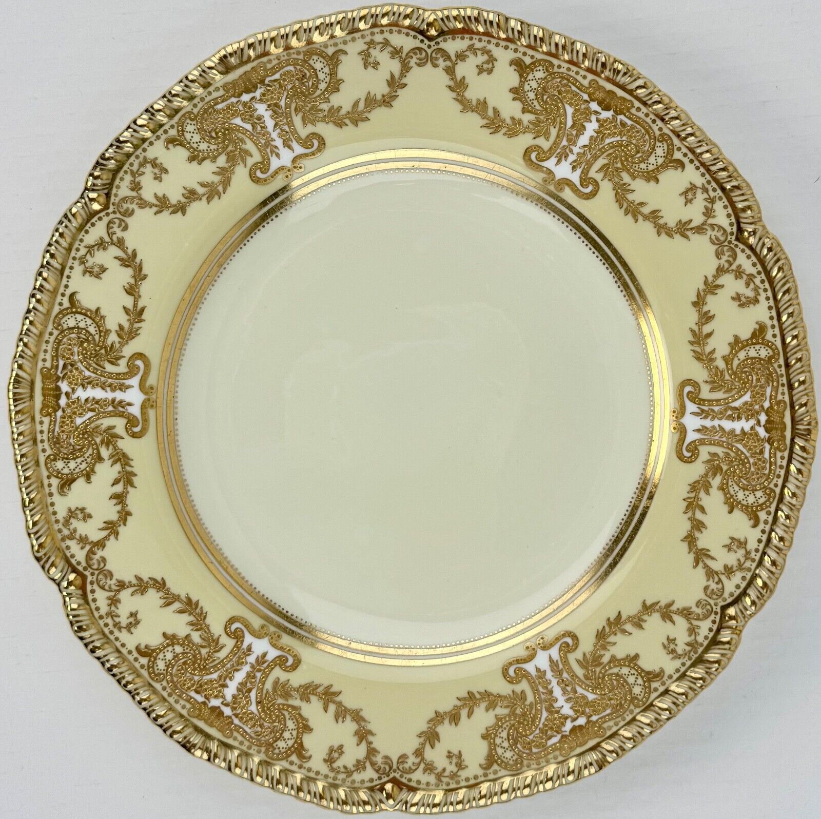 Set of 12 19th-Century Derby Gilded Yellow Dinner Plates