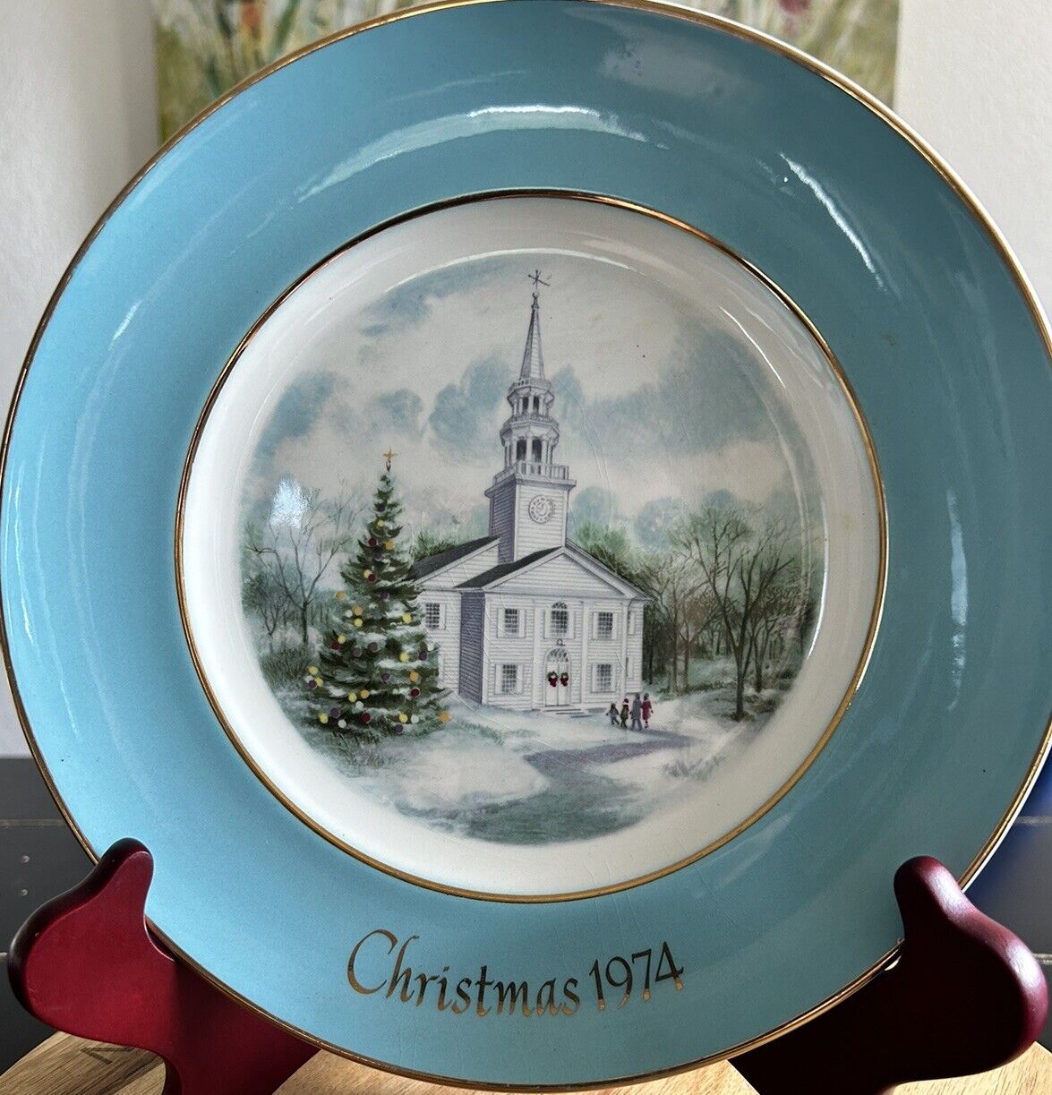 Vintage AVON Christmas Plate Series COUNTRY CHURCH 2nd Edition 1974 WEDGWOOD