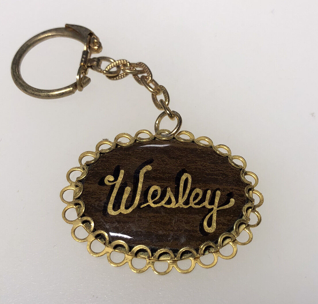 Vintage Wesley Wes First Name Decorative Pattern Keychain Key Ring Chain Fob
