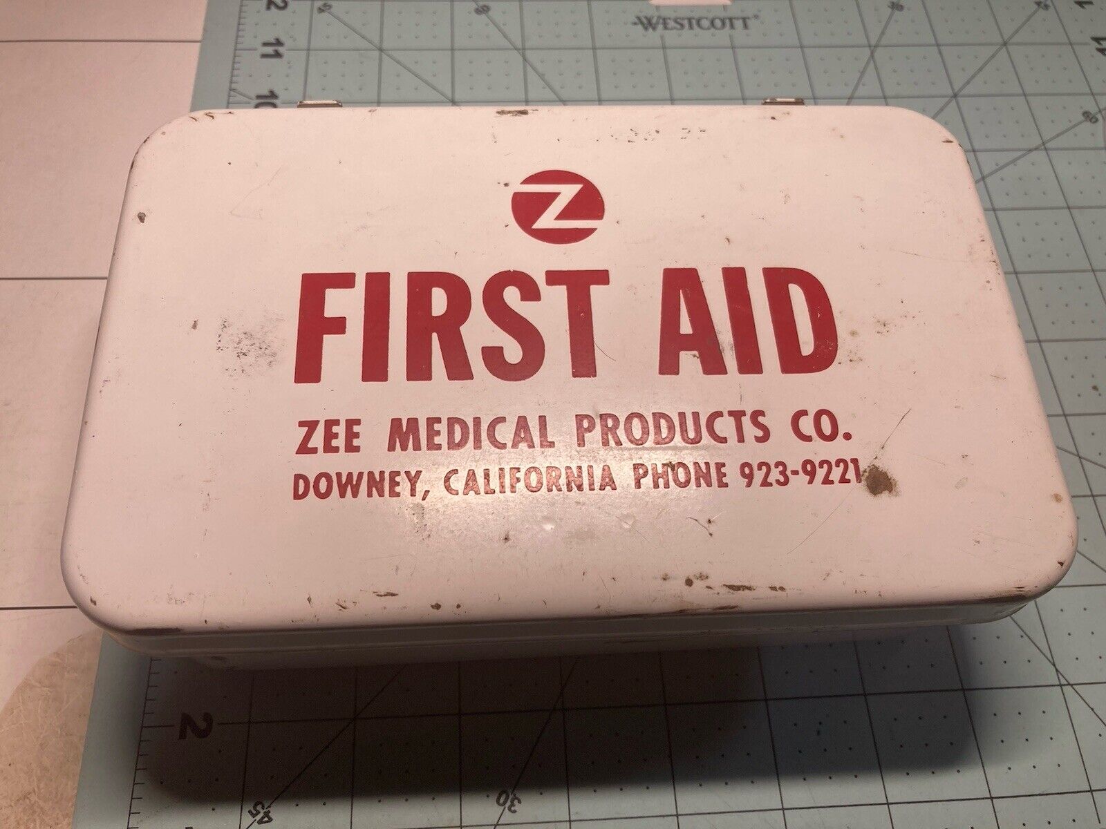 Vintage Metal First Aid Kit Zee Medical Products Full