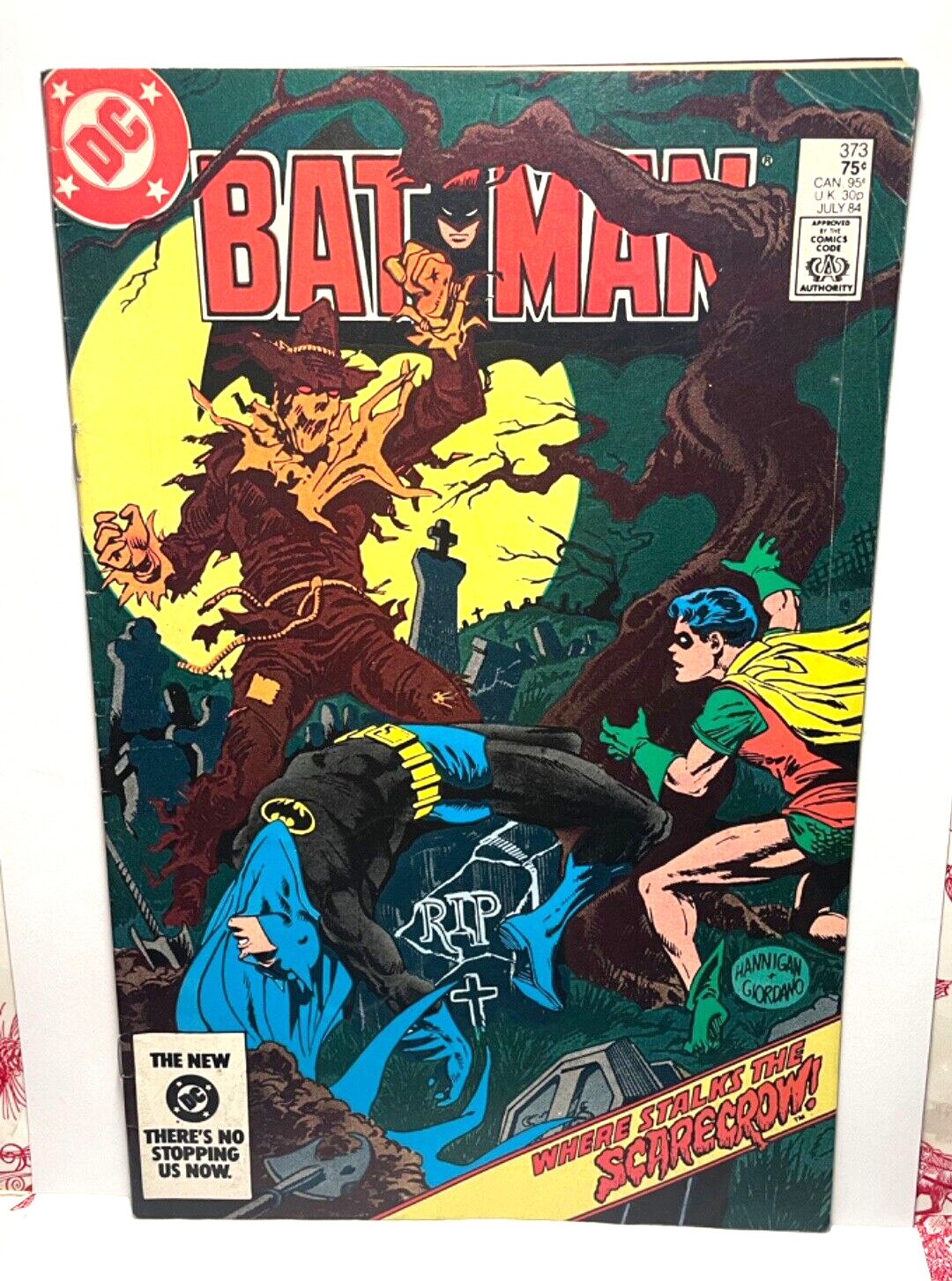 Vintage DC Comic Book BATMAN 373 Origin of SCARECROW 1984 Iconic Cover Robin