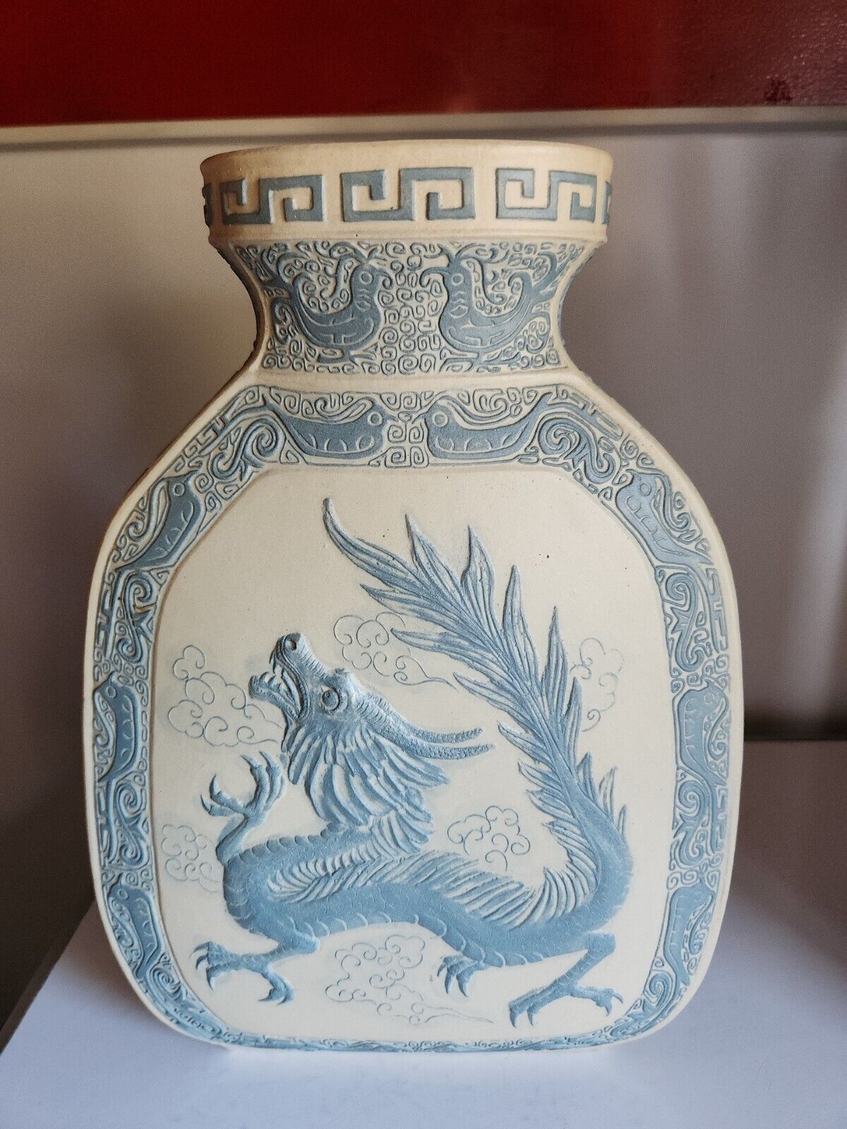 Vintage BLUE/CREAM Chinese 3-D DRAGON Vase  MADE IN HONG KONG EXCELLENT COND.