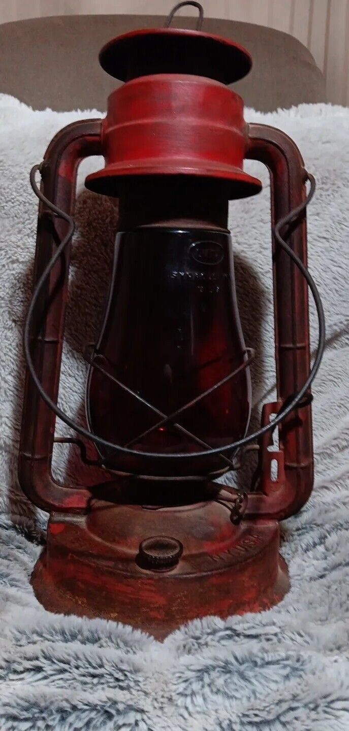 vintage dietz lantern...N.Y.U.S.A FITZALL LOC- NOB REGD.US.PAT.OFF DIETZ SYRACUS