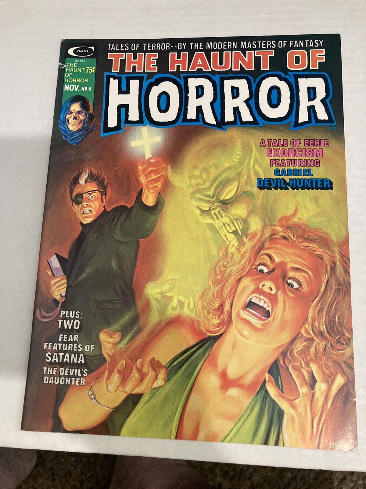 Haunt of Horror #4 Marvel 1974 Gabriel Devil-Hunter Bob Larkin Cover Magazine