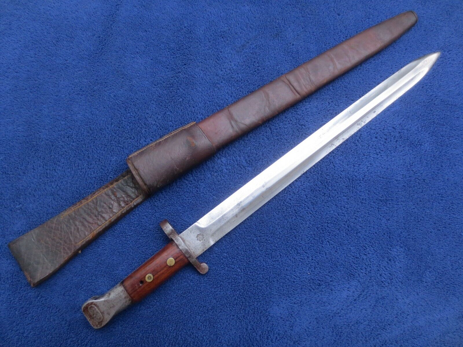 VERY RARE ORIGINAL AFGHANISTAN BRITISH MODEL BAYONET AND SCABBARD WITH FROG
