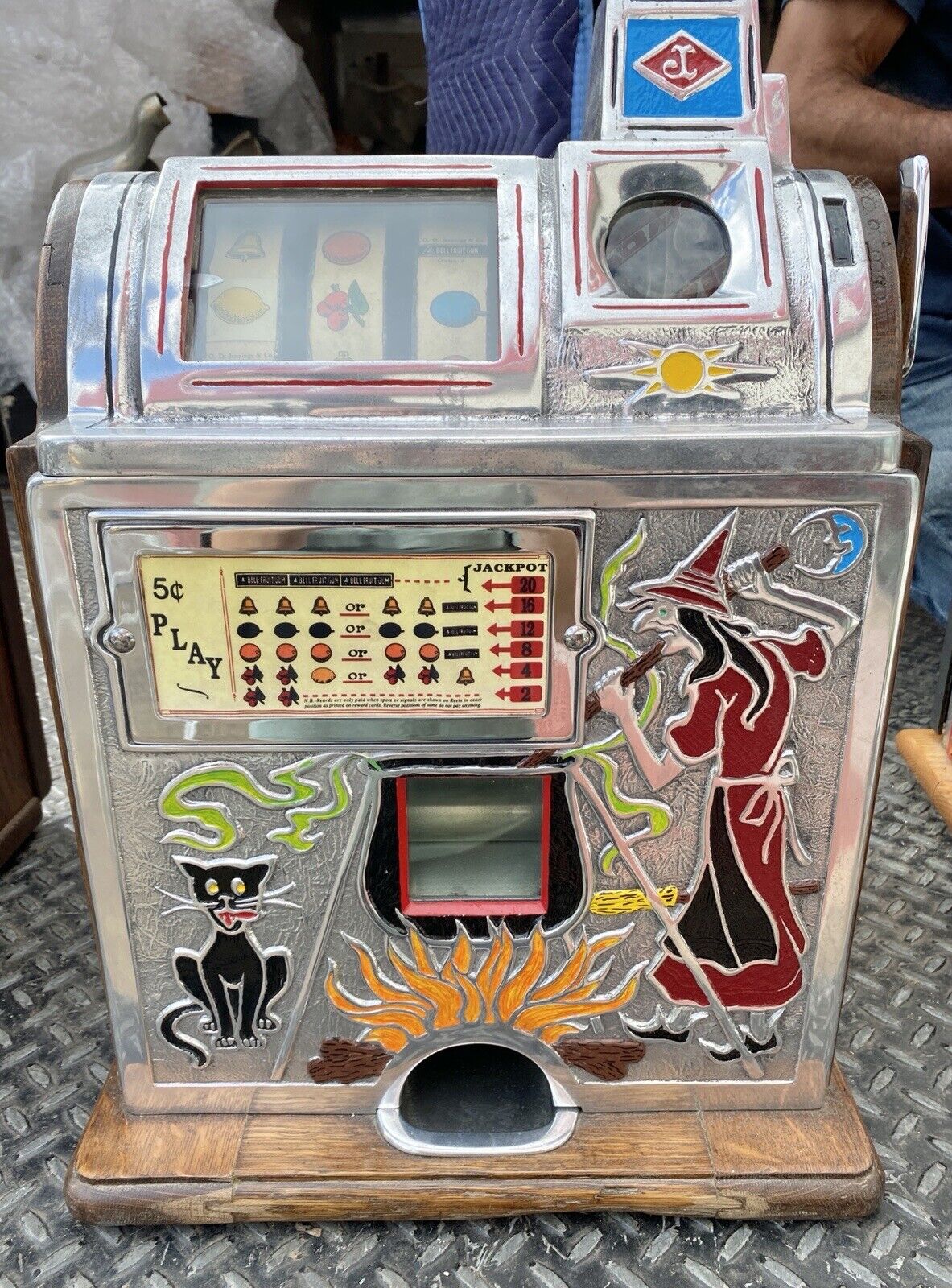 Antique 1930s Jennings Witch and Black Cat Halloween Slot Machine