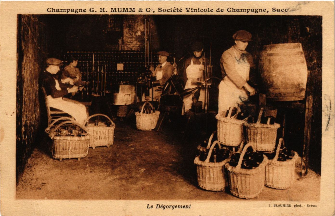 CPA AK Champagne G. H. Mumm & Cle Societe Vinicole de Champagne Succ (743196)