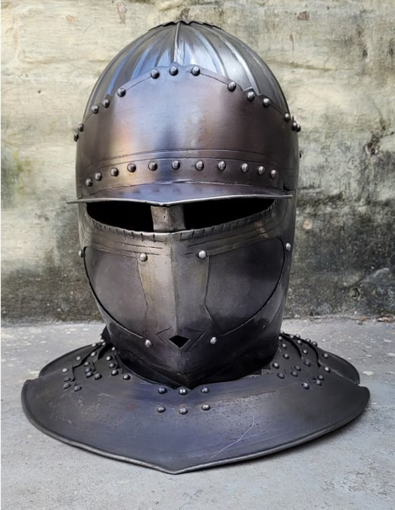 18 Guage Steel Medieval Knight Blackened Close Helmet Warrior Battle Helmet king