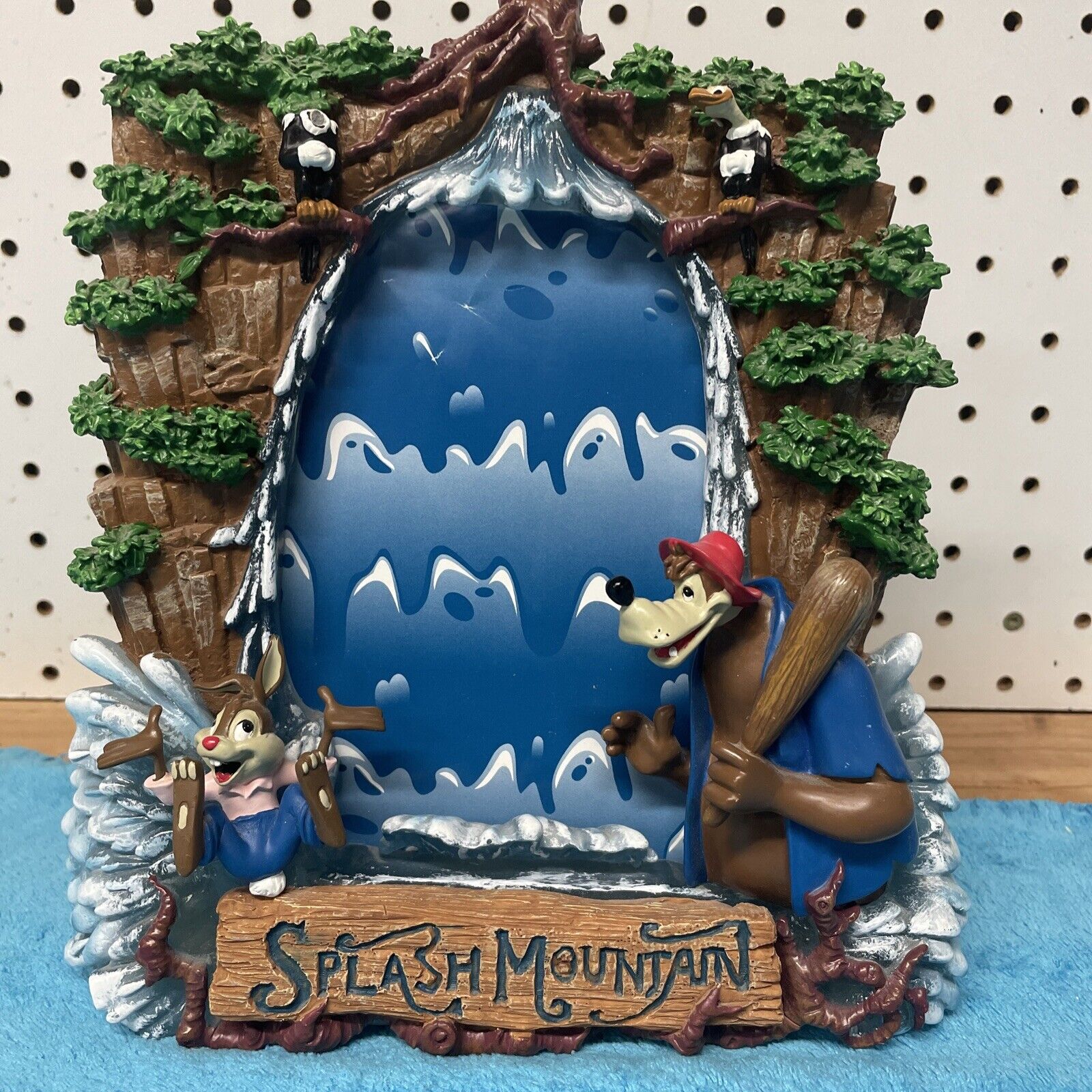 RARE Disneyland Vintage Disney Splash Mountain 3D Picture Frame read description