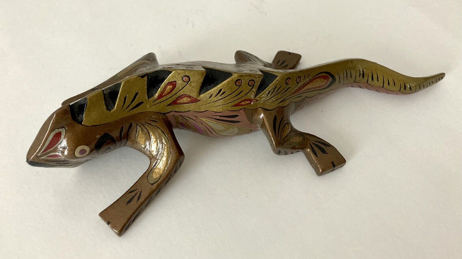 Iguana Lizard Latin American Mexican Hand Carved Art Glazed 9\