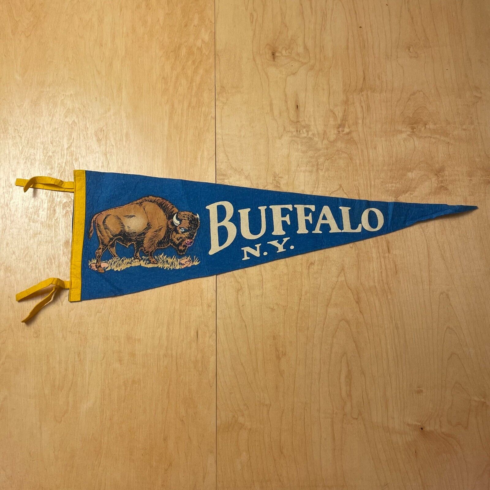 Vintage 1940s Buffalo New York 8x26 Felt Pennant Flag