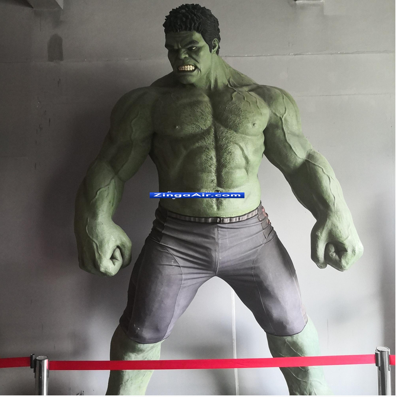 25' Life Size Incredible Hulk Marvel Wax Statue Actor Prop Display Style 1:1