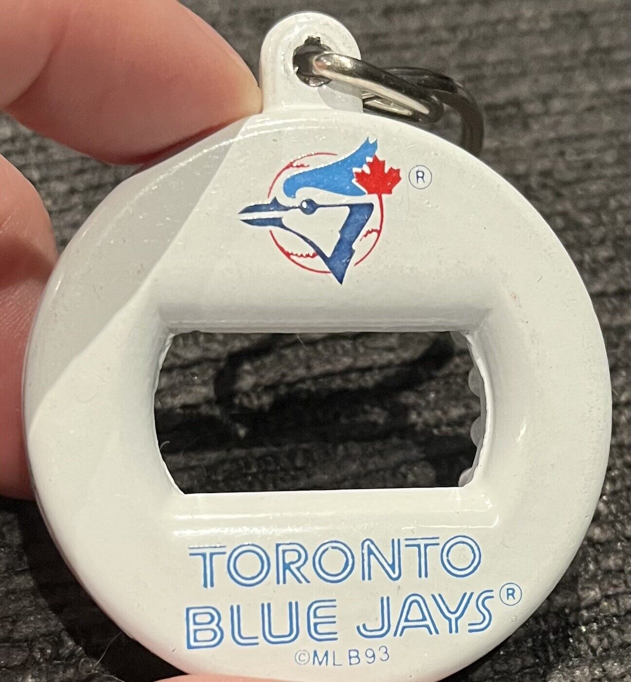 Vintage 90’s Toronto Blue Jays Bev Key Keychain