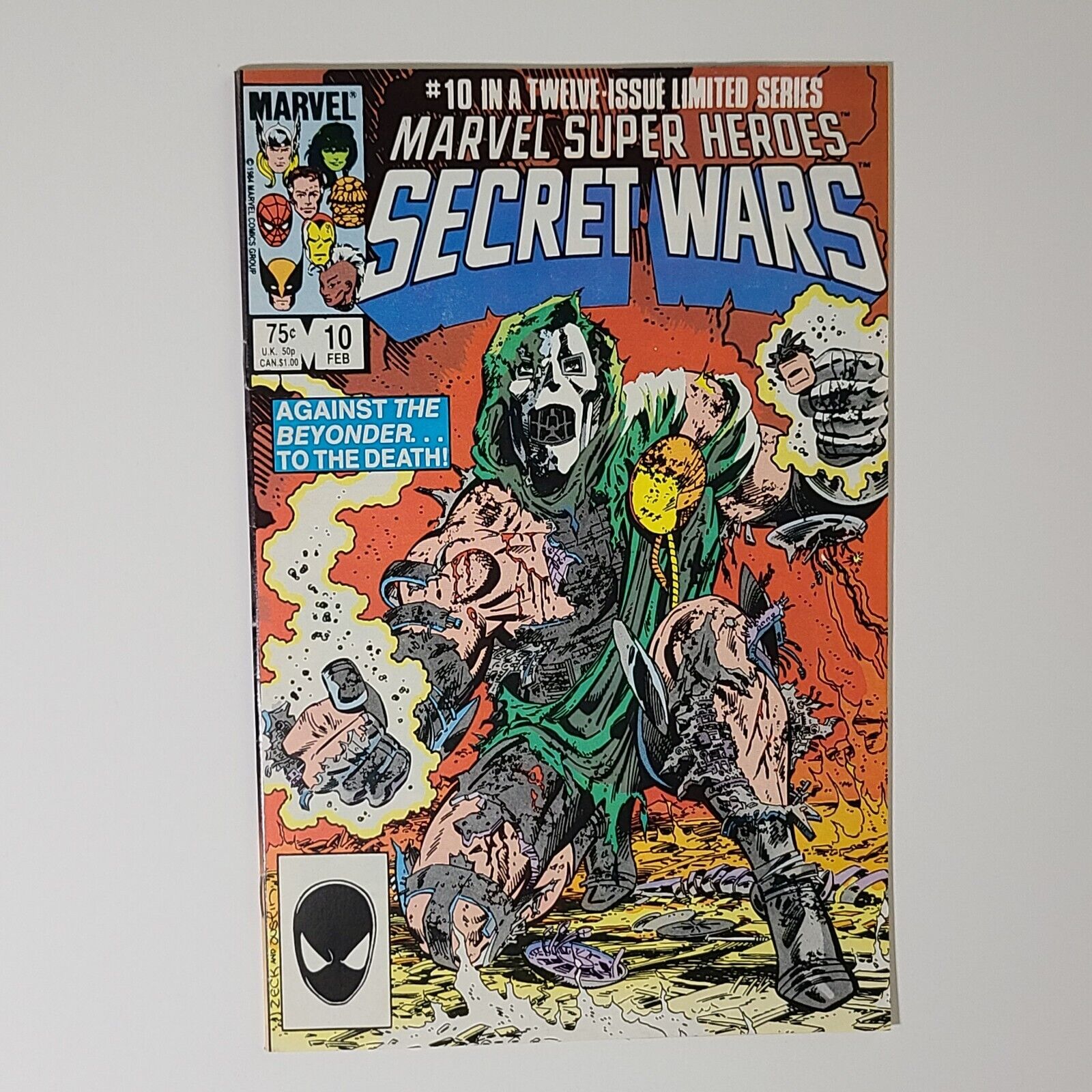 Marvel Super Heroes Secret Wars #10, VF+ to VF/NM (Marvel, 1985) Mike Zeck Cover