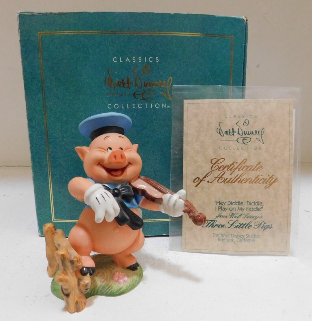 Disney Classics Collection Three Little Pigs Fiddler Pig Hey Diddle Diddle