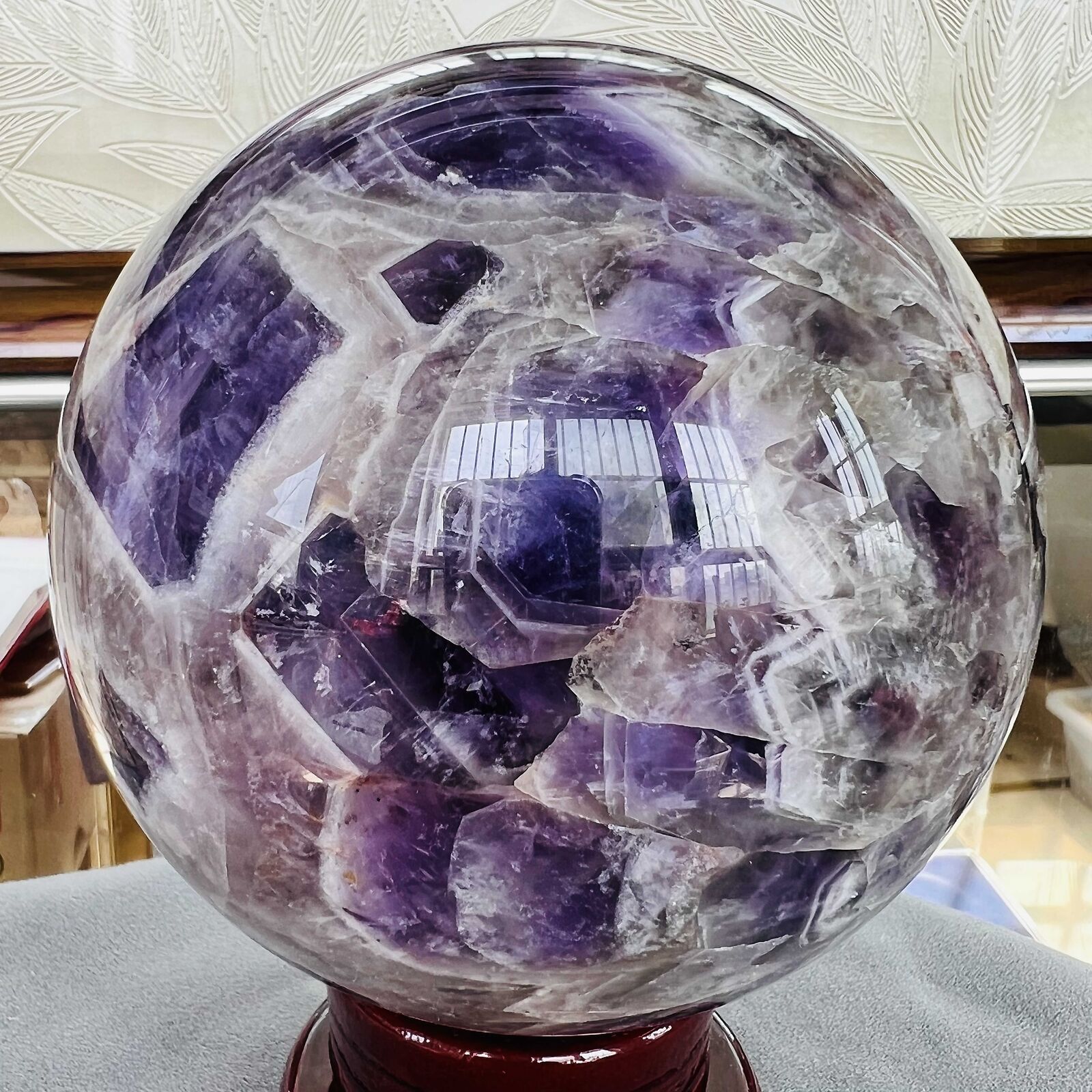 Top Natural Dream Amethyst Sphere Polished Quartz Crystal Ball Healing 2217G
