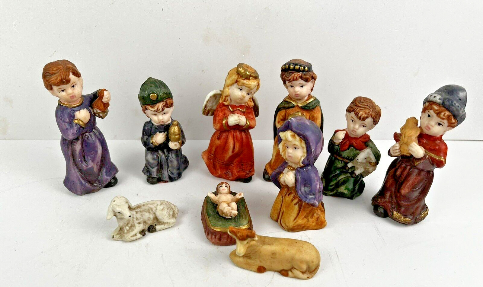 10 Pc Hand Painted Porcelain Bisque Children\'s Nativity Set Cute Vtg