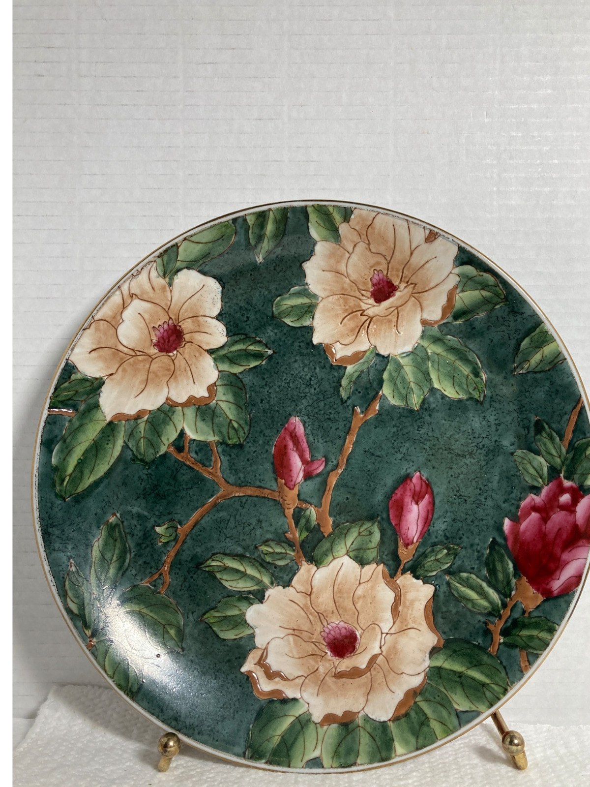 Wall or Tabletop Ceramic Plate with Flower Design NWT