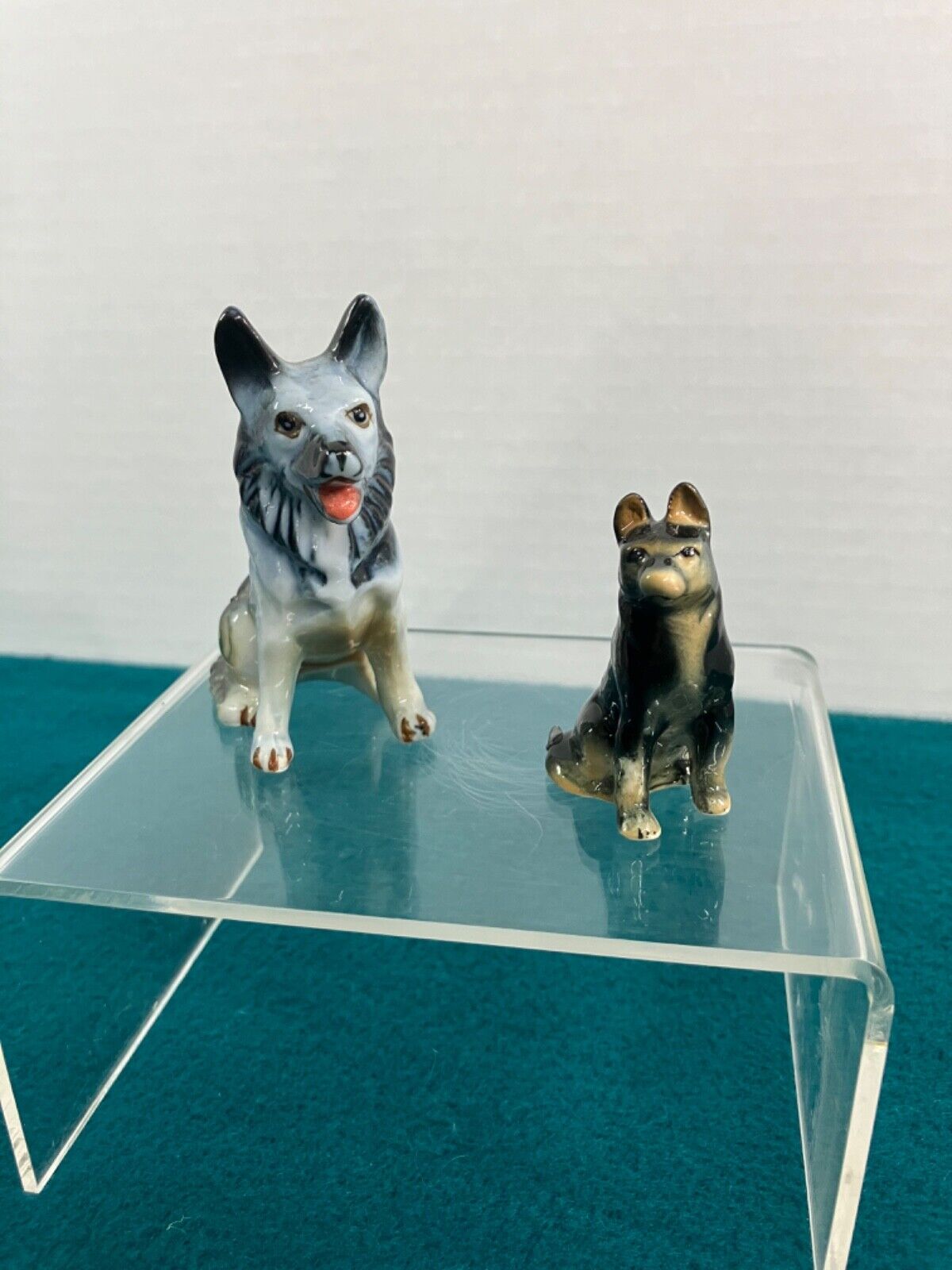 Lot of 2 Vintage Miniature Shepherd/Bel Sitting Dogs-Ceramic Porcelain Figurines