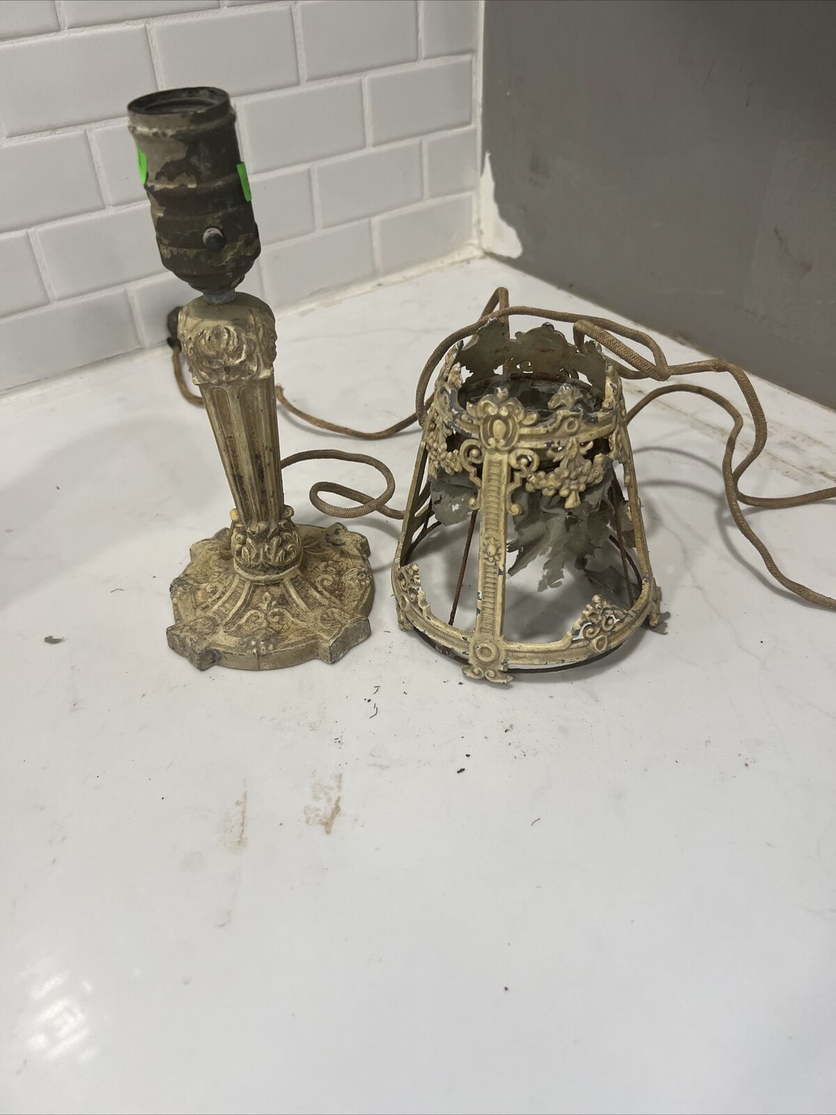 Antique Cast Metal Art Deco Boudoir Lamp For Parts Repair 