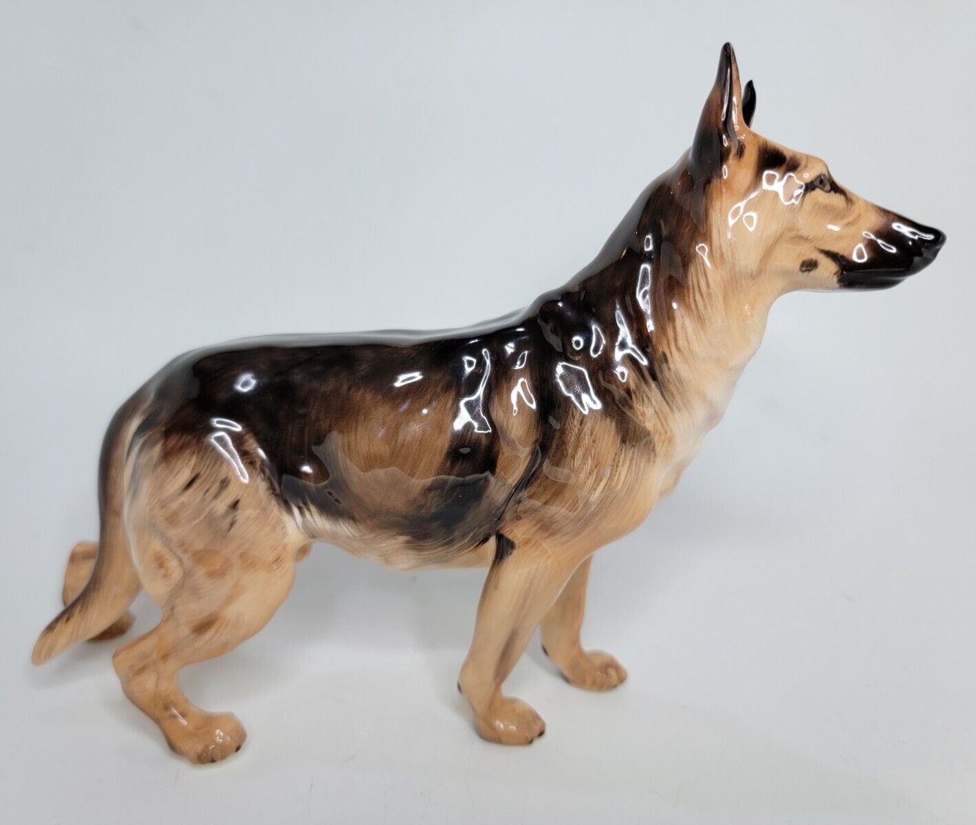 Royal Doulton German Shepherd Alsatian Dog HN1116 Bone China Made in England