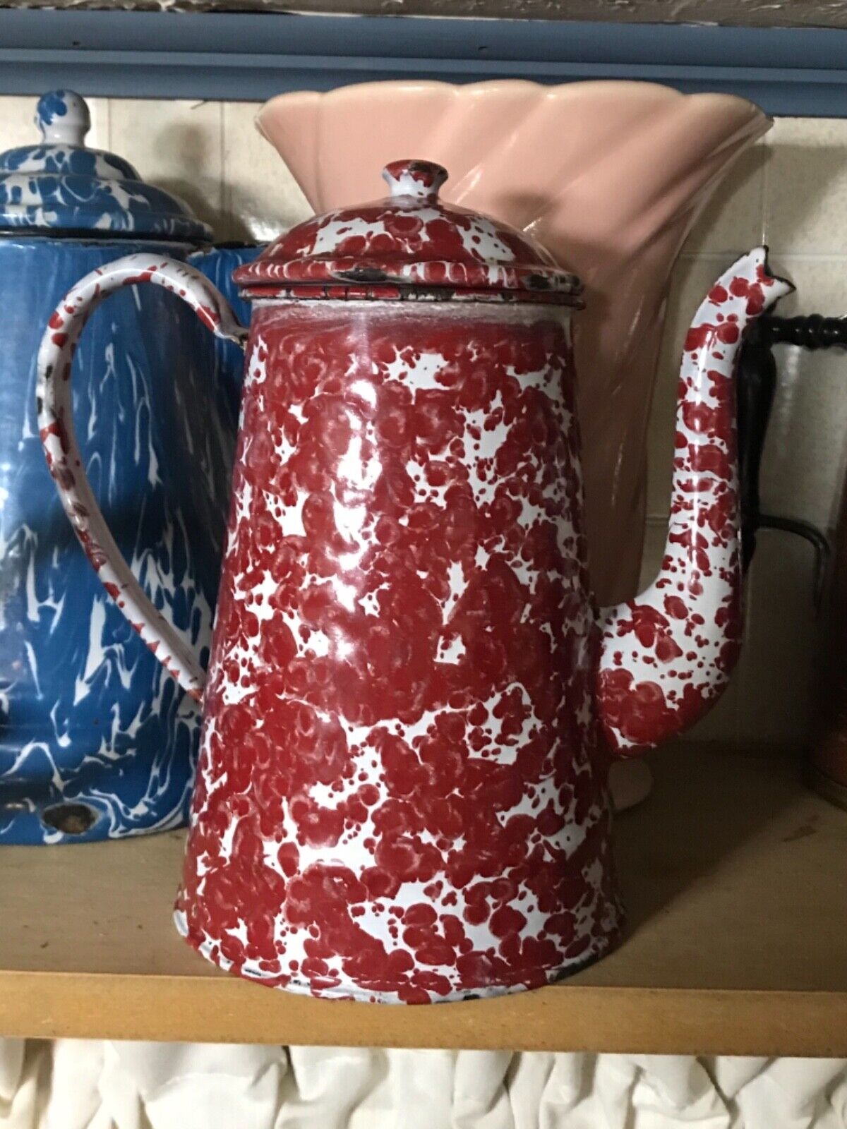 EXTREMELY RARE EARLY RED & WHITE COFFEE/TEAPOT  GRANITEWARE  ENAMELWARE ANTIQUE