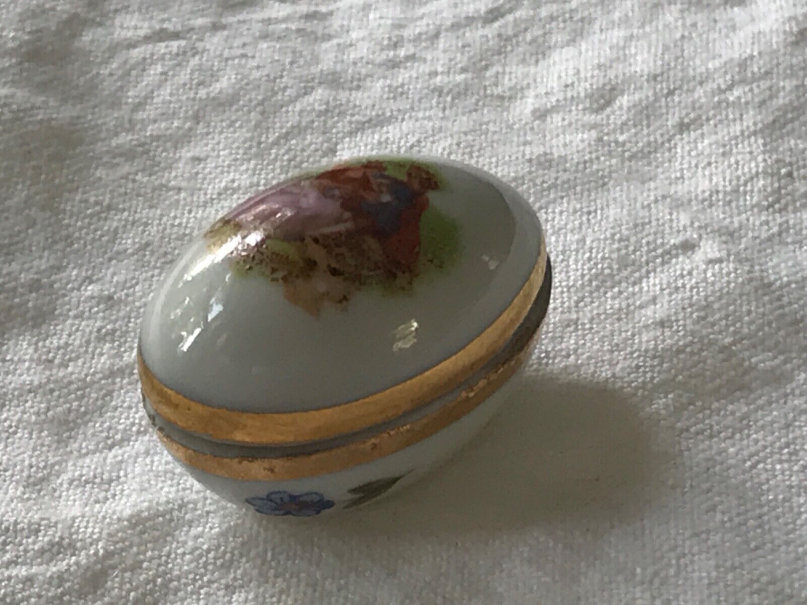 Vintage Limoges France Miniature Porcelain Egg  Courting Couple 1 “ Trinket Box