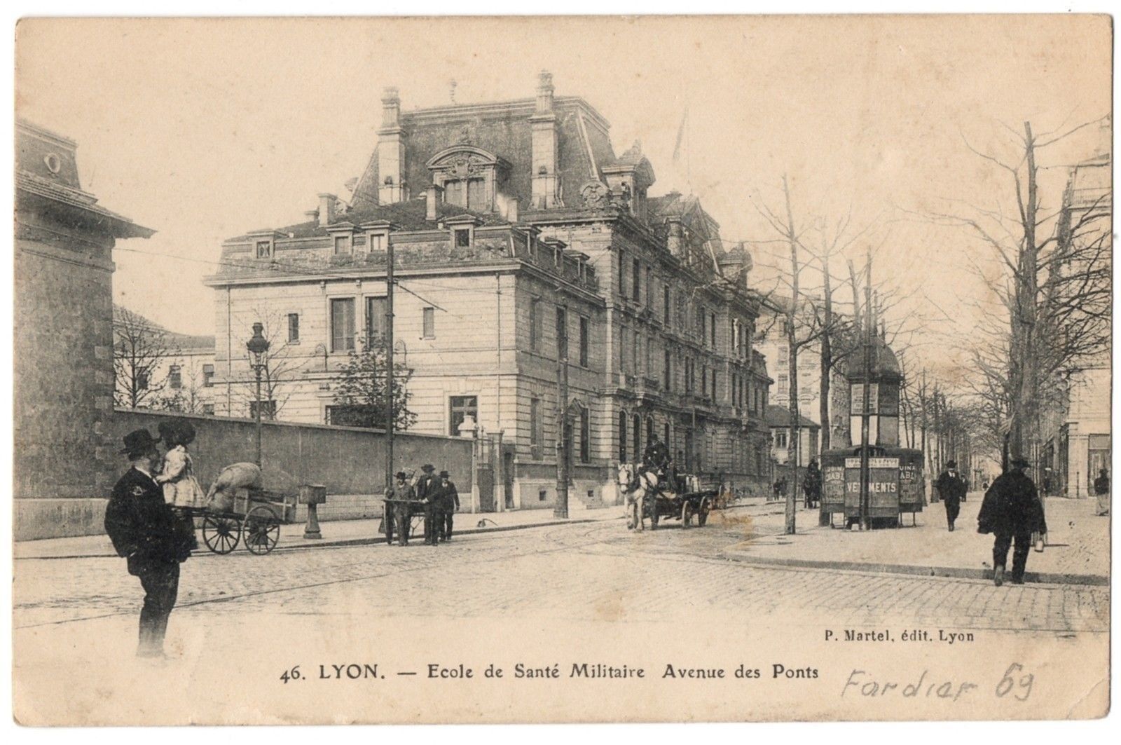 CPA 69 - LYON (Rhone) 46. Military Health School. Avenue des Ponts (Berthelot)